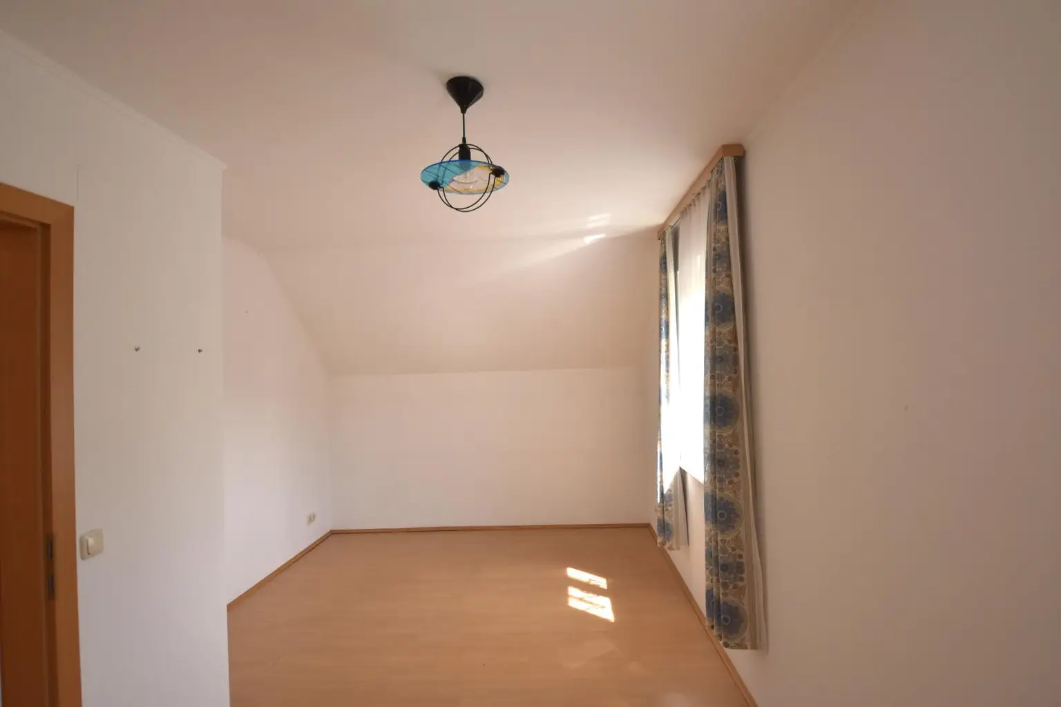 Doppelhaushälfte mit Garten & Carport - in beliebter Lage