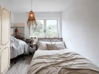 Kinderzimmer OG Li