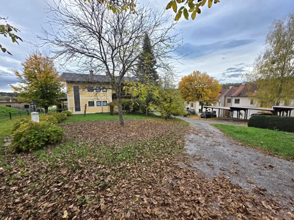 Ruhiges Zweifamilienhaus in kinderfreundlicher Lage!