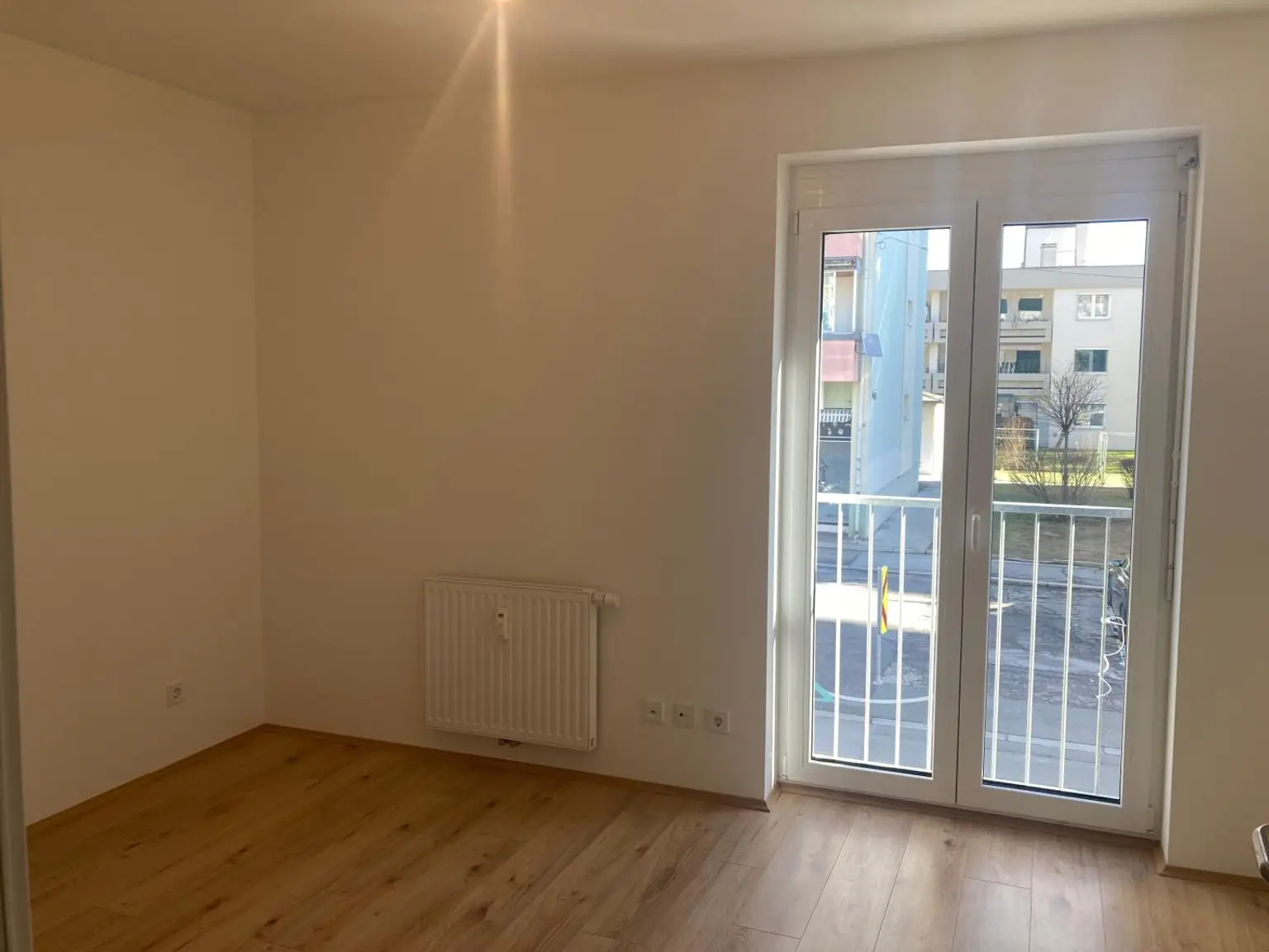 Neubau mit Balkon, Vinzenzgasse 19 TOP 7, [GF,VinG19]
