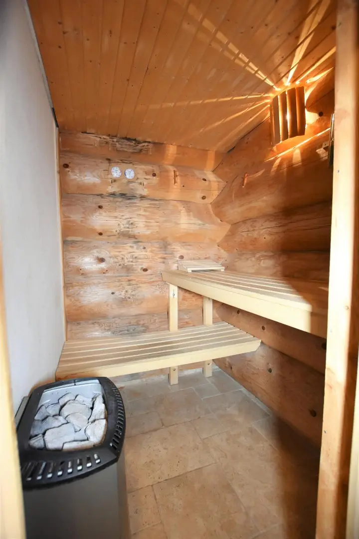 GOLDEN EAGLE - ein außergewöhnliches & exklusives Rundholzchalet