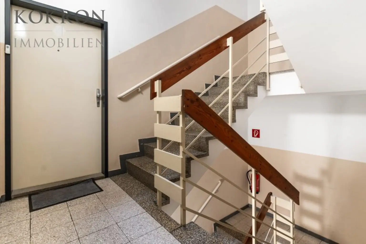 Stiegenhaus (kein Aufzug)