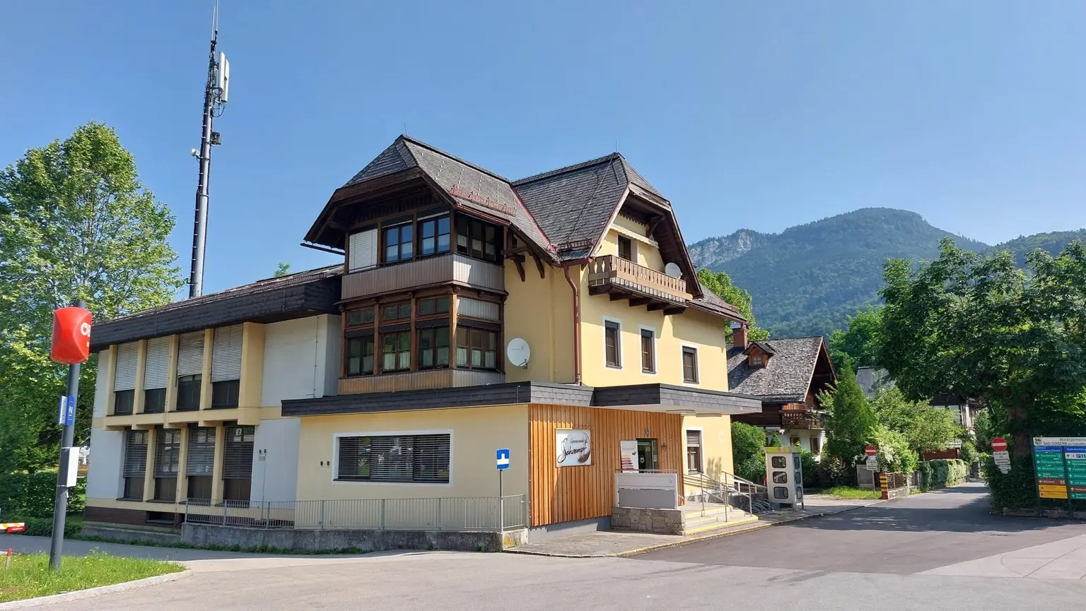 Geschäft oder Büro oder Wohnen im Postgebäude