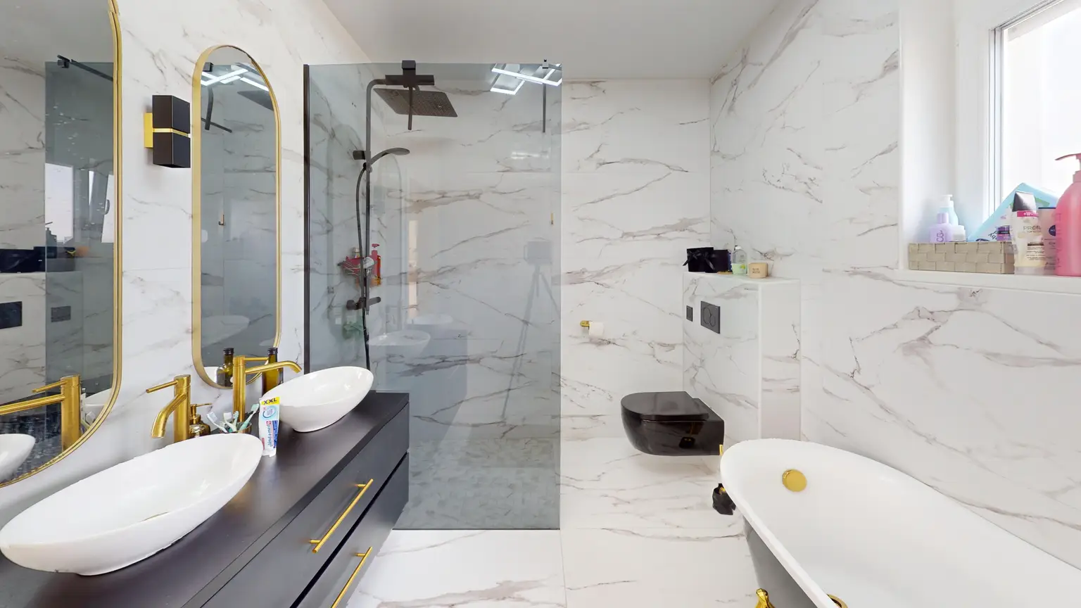 Moderne Doppelhaushälfte in Ruhelage