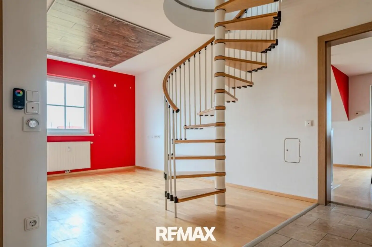 Stiegenaufgang_ehemaliger Essbereich