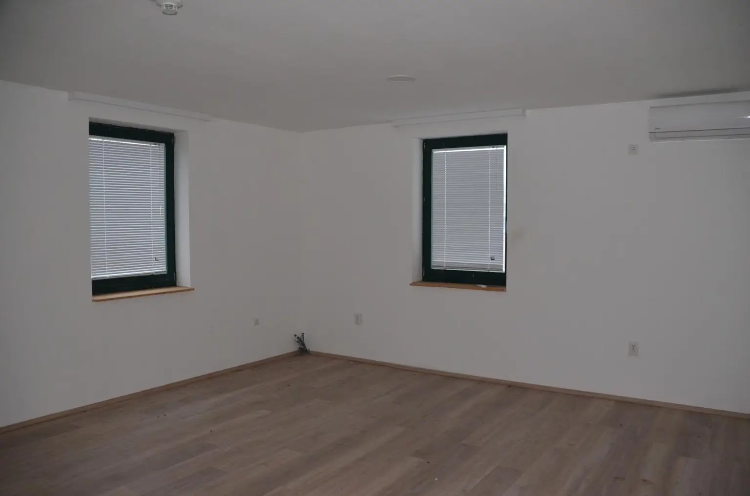 Büro_Ansicht 2