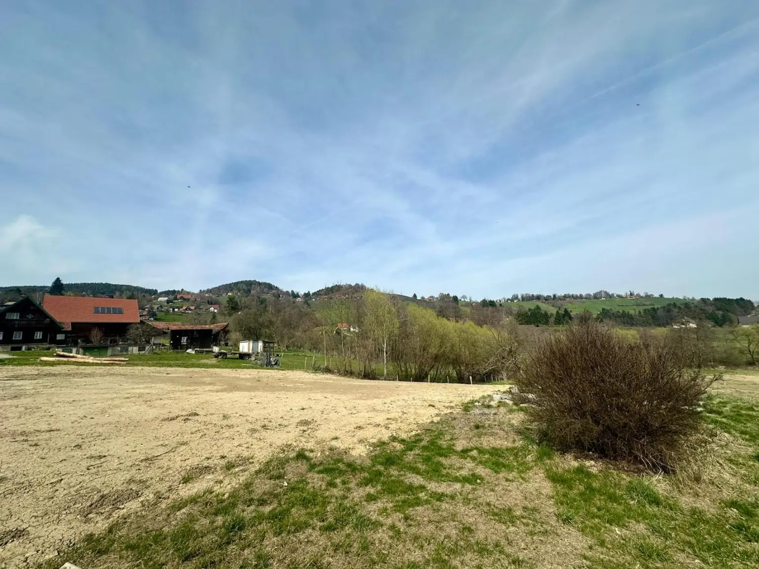 336_2 Baugrund Aussichtslage Vochera am Weinberg i