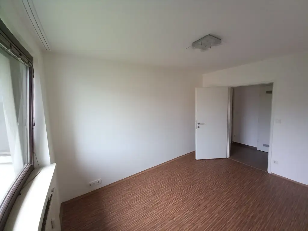 3 ZIMMER NEUBAUWOHNUNG MIT LOGGIA IN GRÜNRUHELAGE