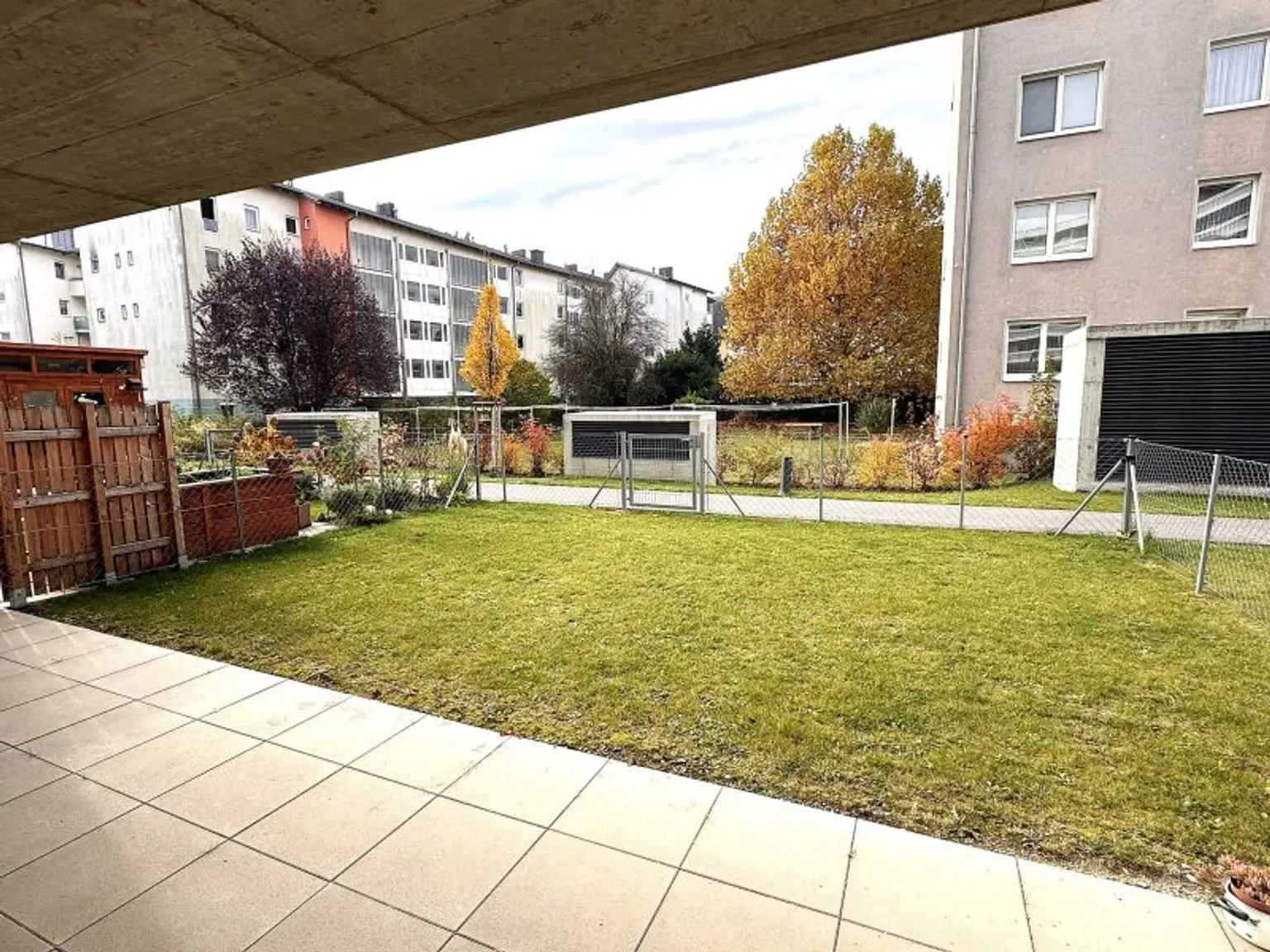 WUNDERSCHÖNER ERSTBEZUG MIT GARTEN UND SONNENTERRASSE