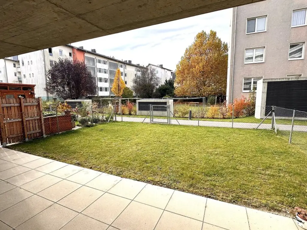 WUNDERSCHÖNER ERSTBEZUG MIT GARTEN UND SONNENTERRASSE