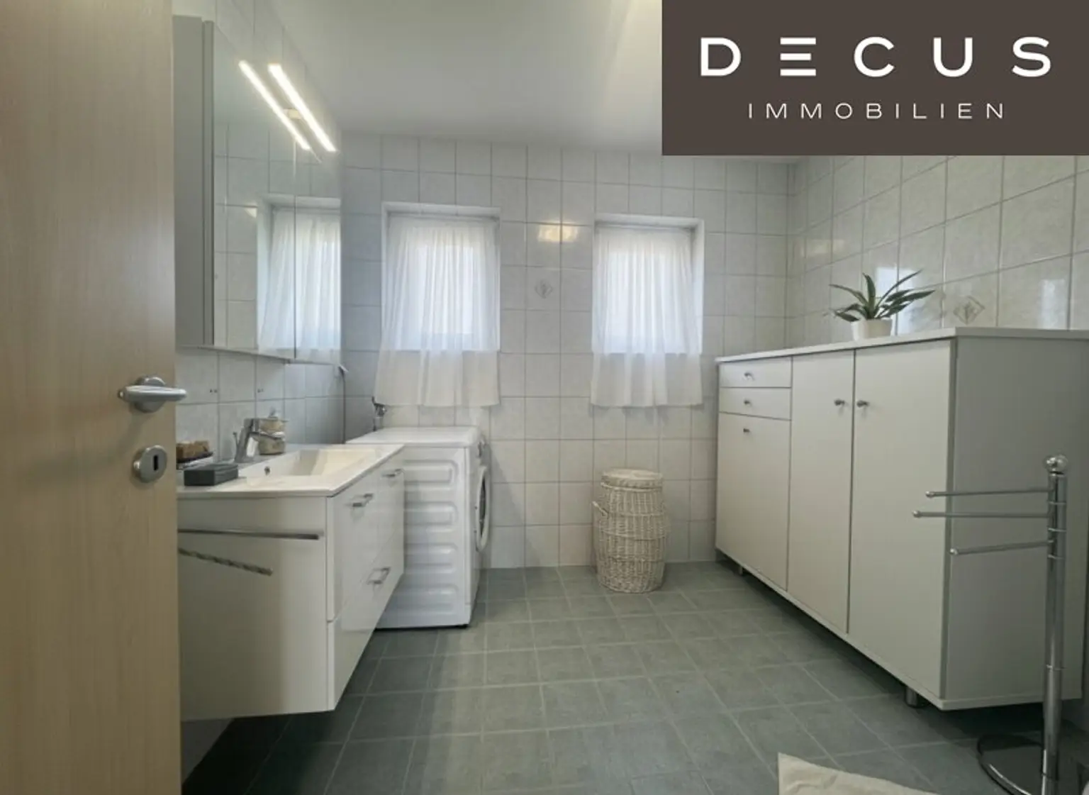 | TRAUMHAFTE IMMOBILIE IN FRAUENTAL AN DER LASSNITZ | CHARMANTE FRÜHSTÜCKSPENSION | INSGES. 3 HÄUSER & NEBENGEBÄUDE  | ca. 16.553m² FLÄCHE  inkl. ca.12.500m² LANDWIRTSCHAFTLICHER FLÄCHE | STEIRISCHES SCHILCHERLAND