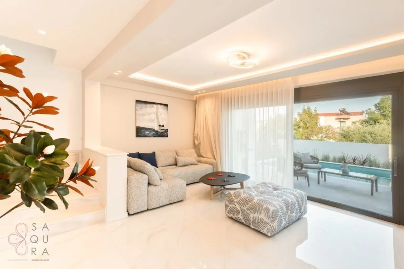 Exklusive Neubau-Maisonette in Polihrono – Drei Etagen moderner Luxus am Meer