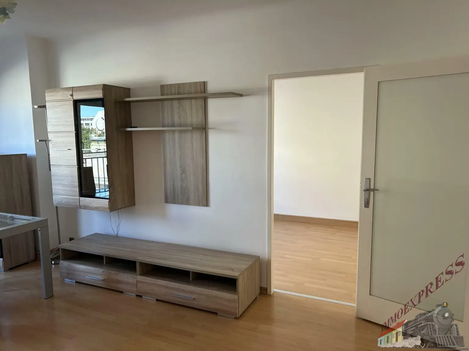Perfekte WG-Wohnung für 2 Studierende im 11. Bezirk – top Lage & möbliert