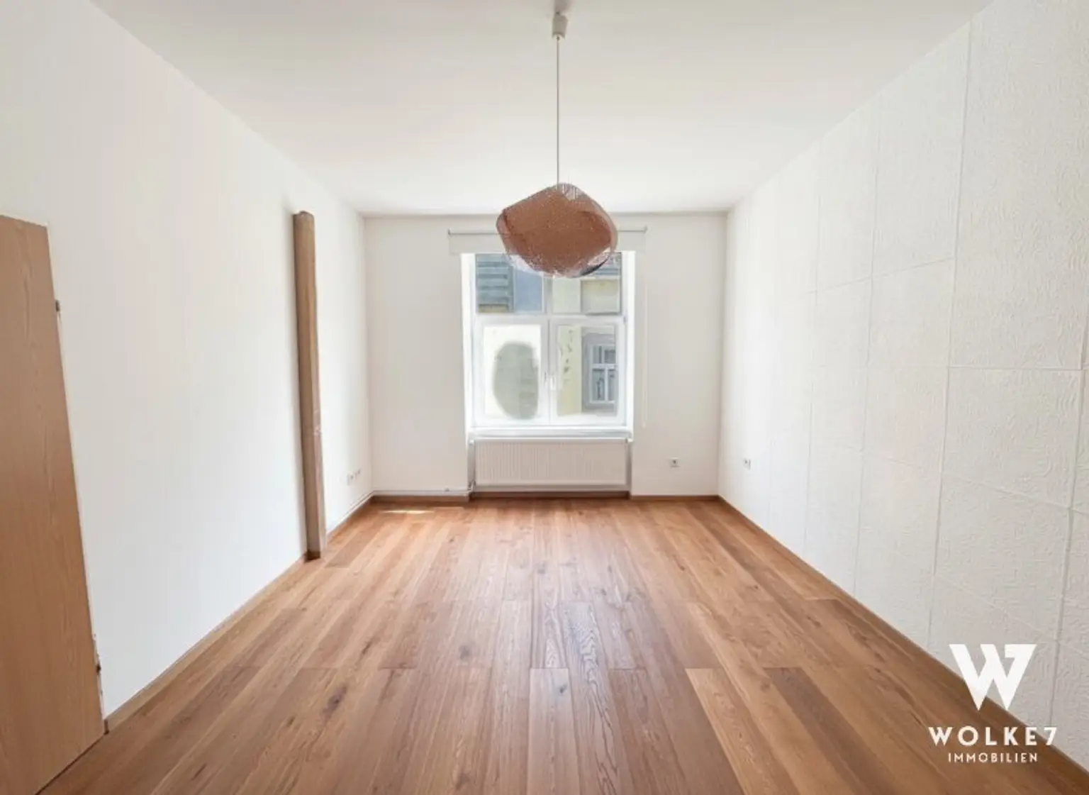 Charmante 2-Zimmer-Altbauwohnung in ruhiger Lage mit perfekter Raumaufteilung für WG | mit Lift