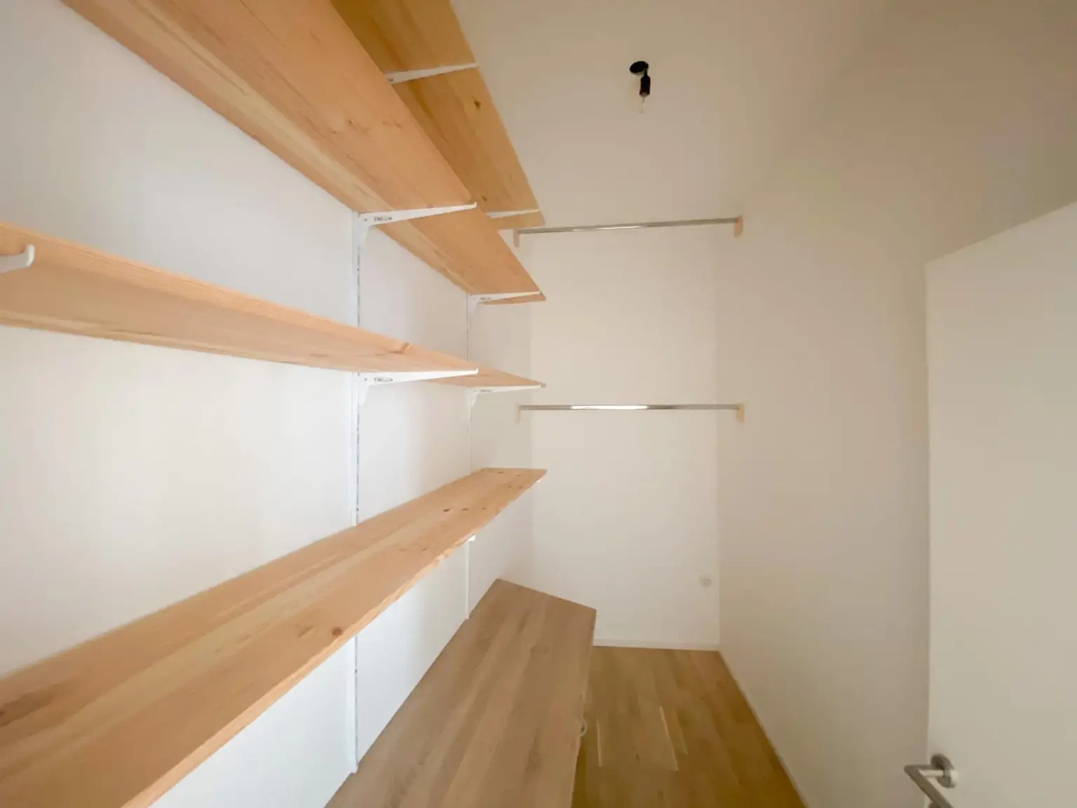 Sonnige 3-Zimmer-Wohnung mit Küche, Balkon und Parkplatz in entspannter Lage!