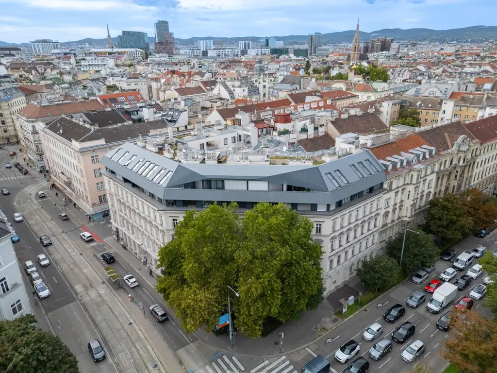 "Exklusives Wohnerlebnis im stilvollen Dachgeschoss mit Donaublick und mehr...."