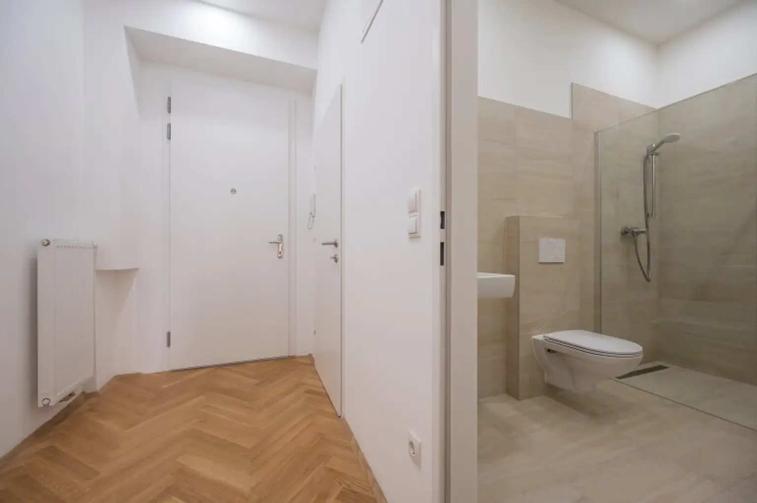 ++NEU++ Generalsanierte 2-Zimmer Altbau-Wohnung mit viel Potenzial!