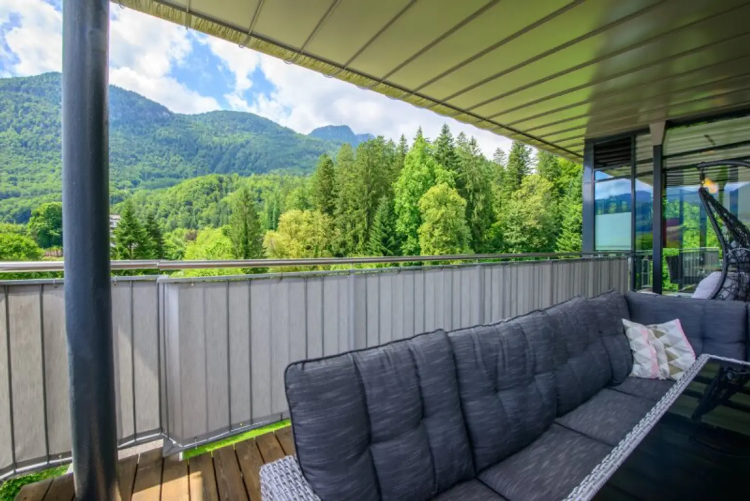 Luxuriöse, lichtdurchflutete Penthousewohnung mit atemberaubendem Ausblick
