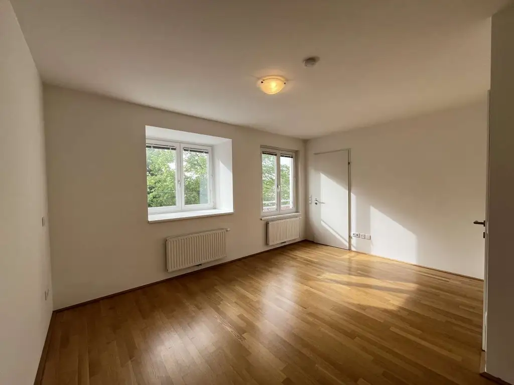 Moderne 2-Zimmer-Wohnung mit Balkon im 15. Bezirk!
