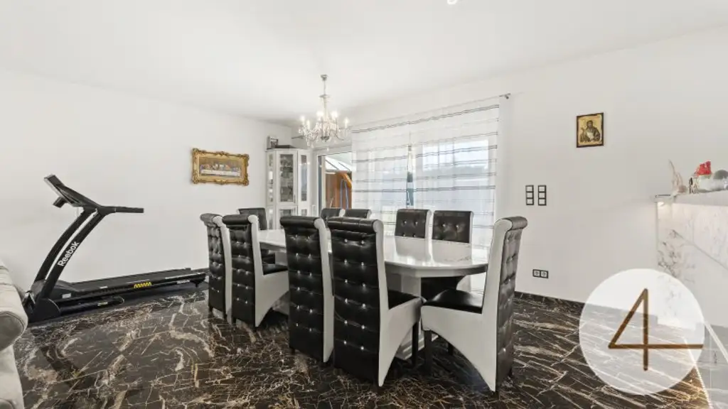 Hochwertiges Traumhaus mit Terrasse, Garage & Carport