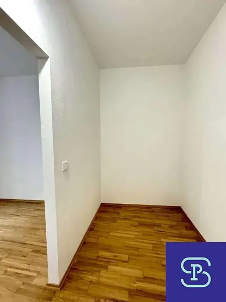Renovierte 66,51m² Wohnung mit 43m² Gartenterrasse im revitalisierten Altbau - 1170 Wien