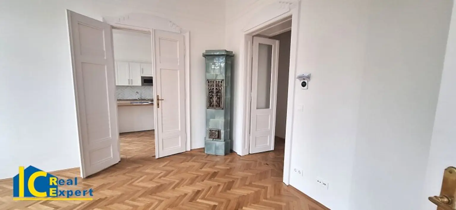 Original Jugendstilkachelofen