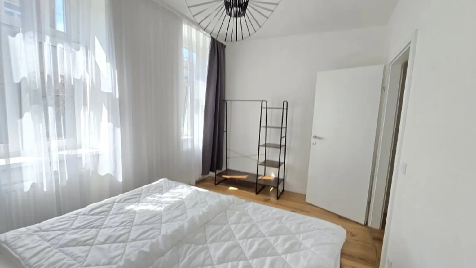 Neusanierte zwei Zimmerwohnung