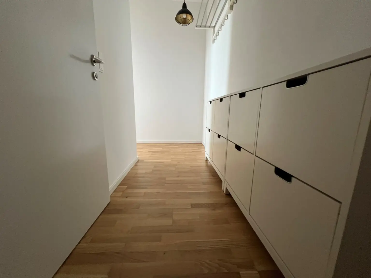 10 | MODERNE Dachgeschosswohnung - Top Zustand, Terrasse mit Ausblick | Prima Service Immobilien