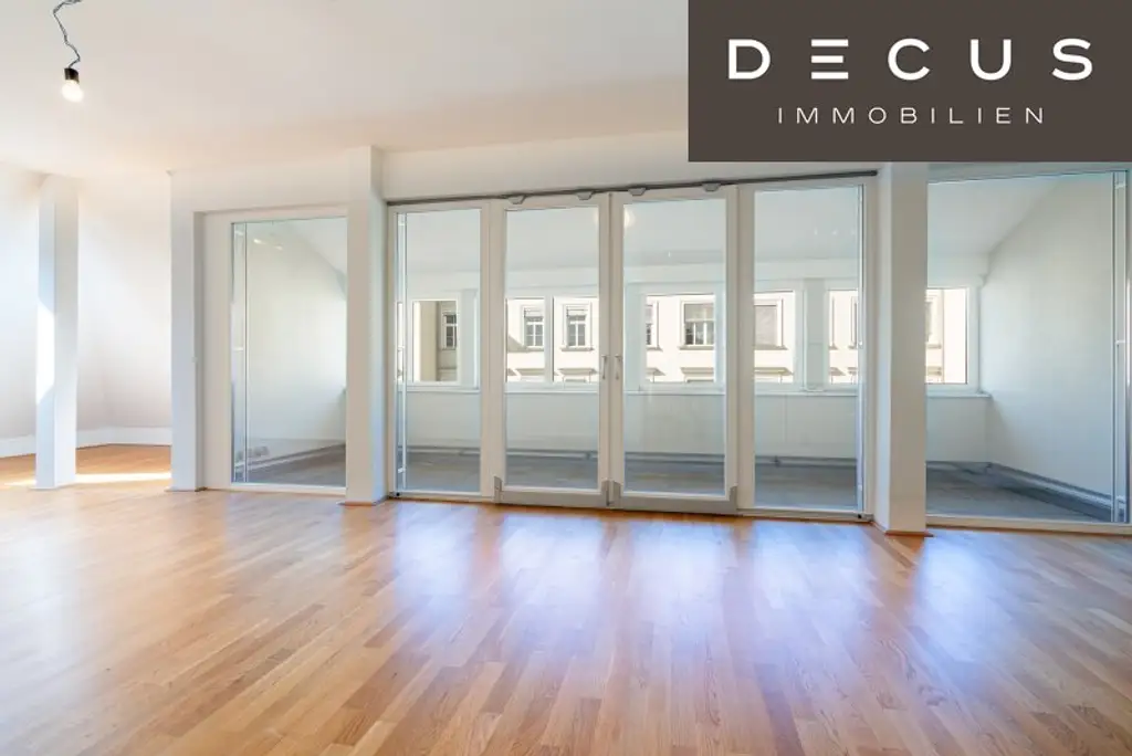 | SCHÖNE MAISONETTE MIT GROSSER LOGGIA | NÄHE SCHLOSS EGGENBERG