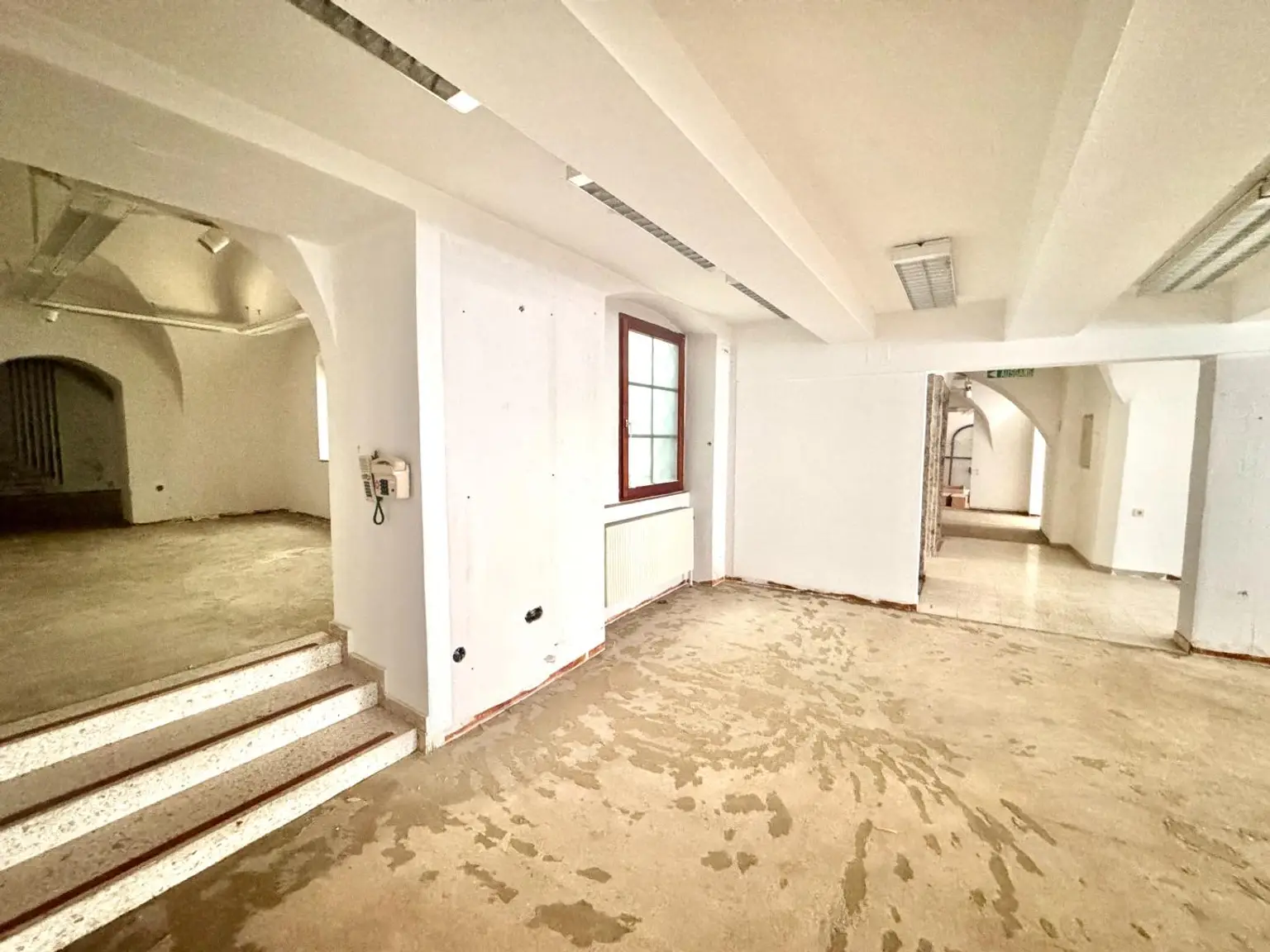 FLAIR *75 m² WORKSPACE + BENEFITFLÄCHEN *ENGE GASSE