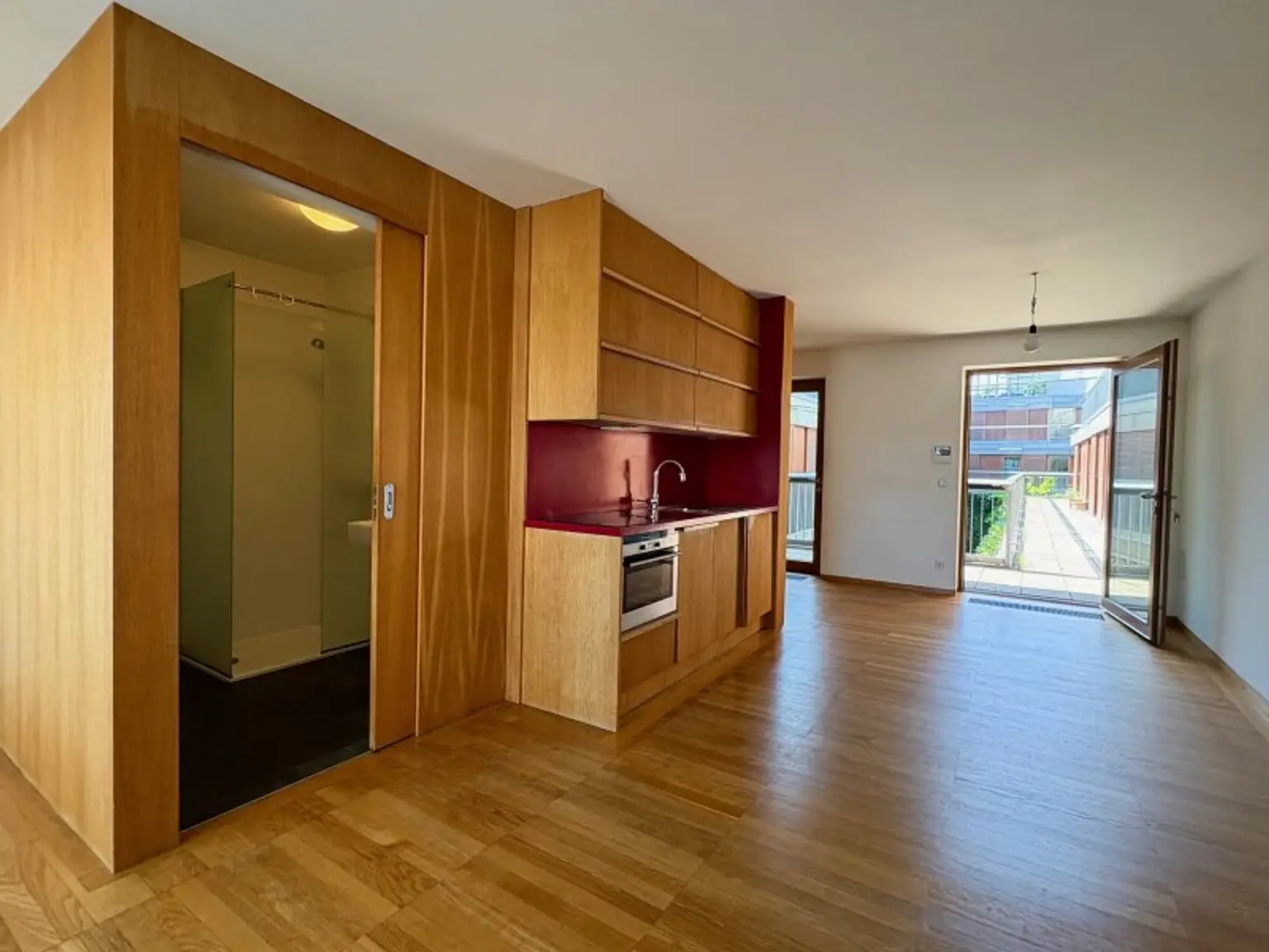 DG-WOHNUNG MIT PRIVATER TERRASSE NÄHE STEPHANSPLATZ