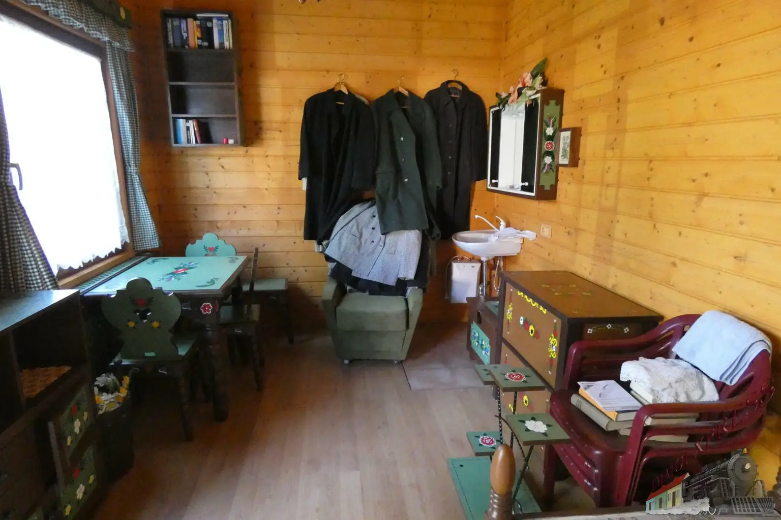 Wunderschöner Familienwohnsitz mit großem Garten, auf 2 Parzellen teilbar  ( PREISREDUZIERT)