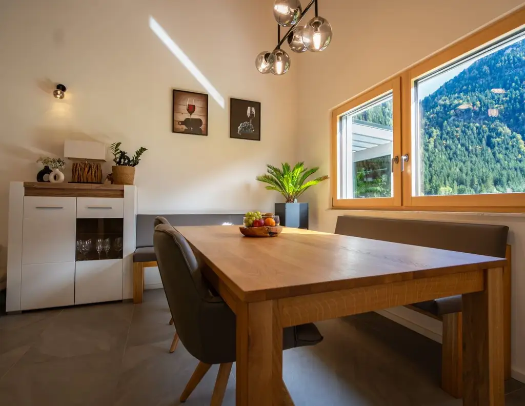 Seltenheit in den Bergen: Bungalow mit Top Ausstattung