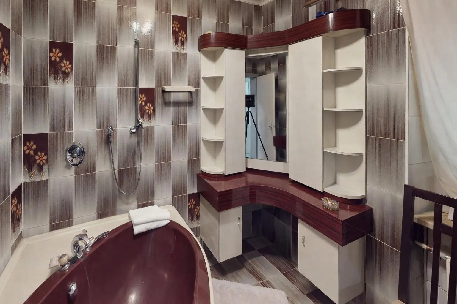 Nassereith - Wohnung - Badezimmer