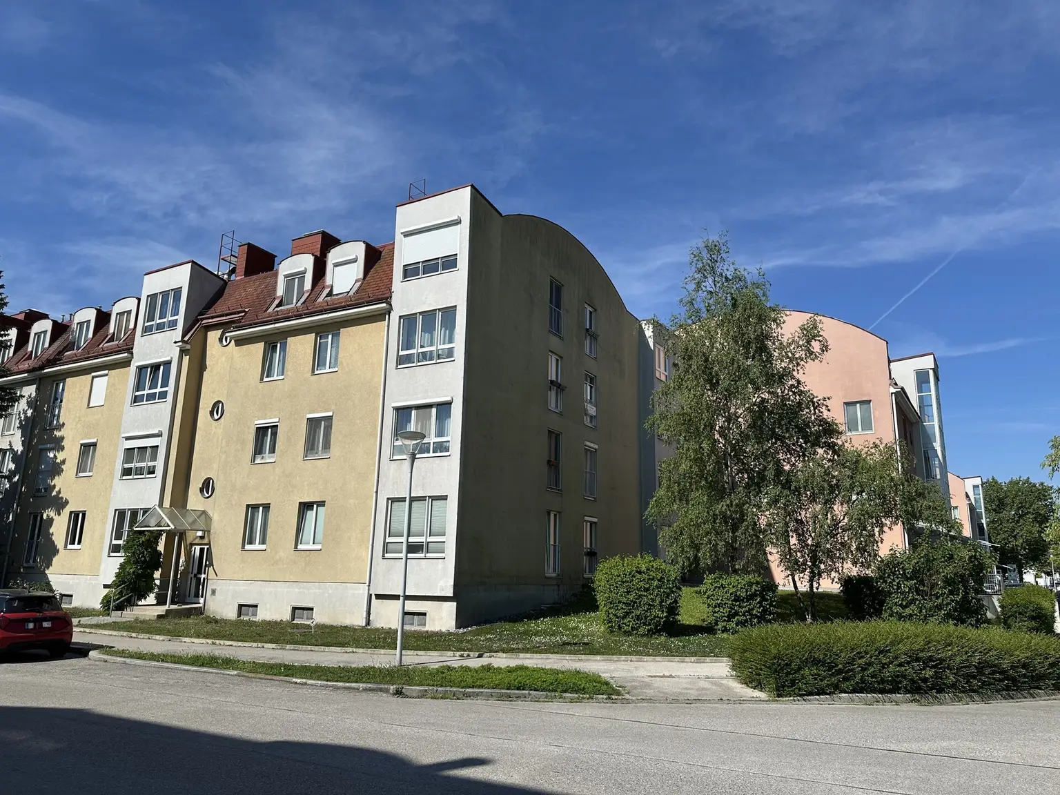 PREISSENKUNG!!! 3 Zimmer mit Tiefgaragenplatz