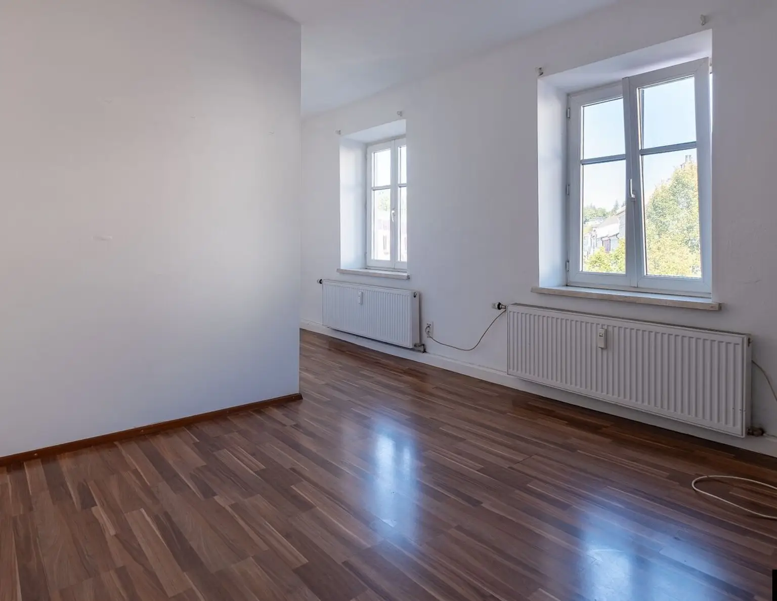 MAUERKIRCHEN: Attraktives Zinshaus - Renditeobjekt mit Garten & Gastterrasse!