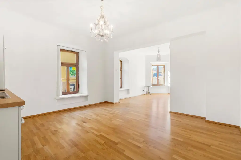 Charmanter Altbau, moderner Komfort - barrierefreie Wohnung im Herzen von Millstatt