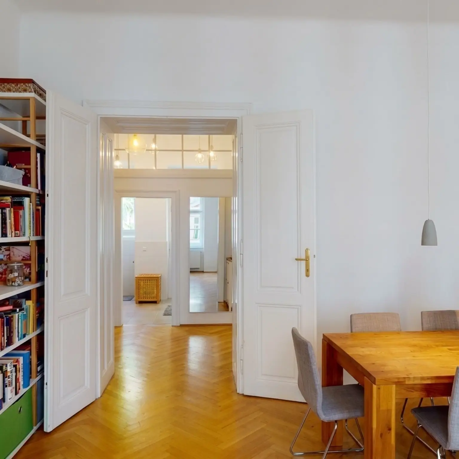 ALSERGRUND: 2-ZIMMER-ALTBAUWOHNUNG MIT BALKON // Besichtigung - Dienstag, 04.08.2026 / 17:00 - 18:00 Uhr
