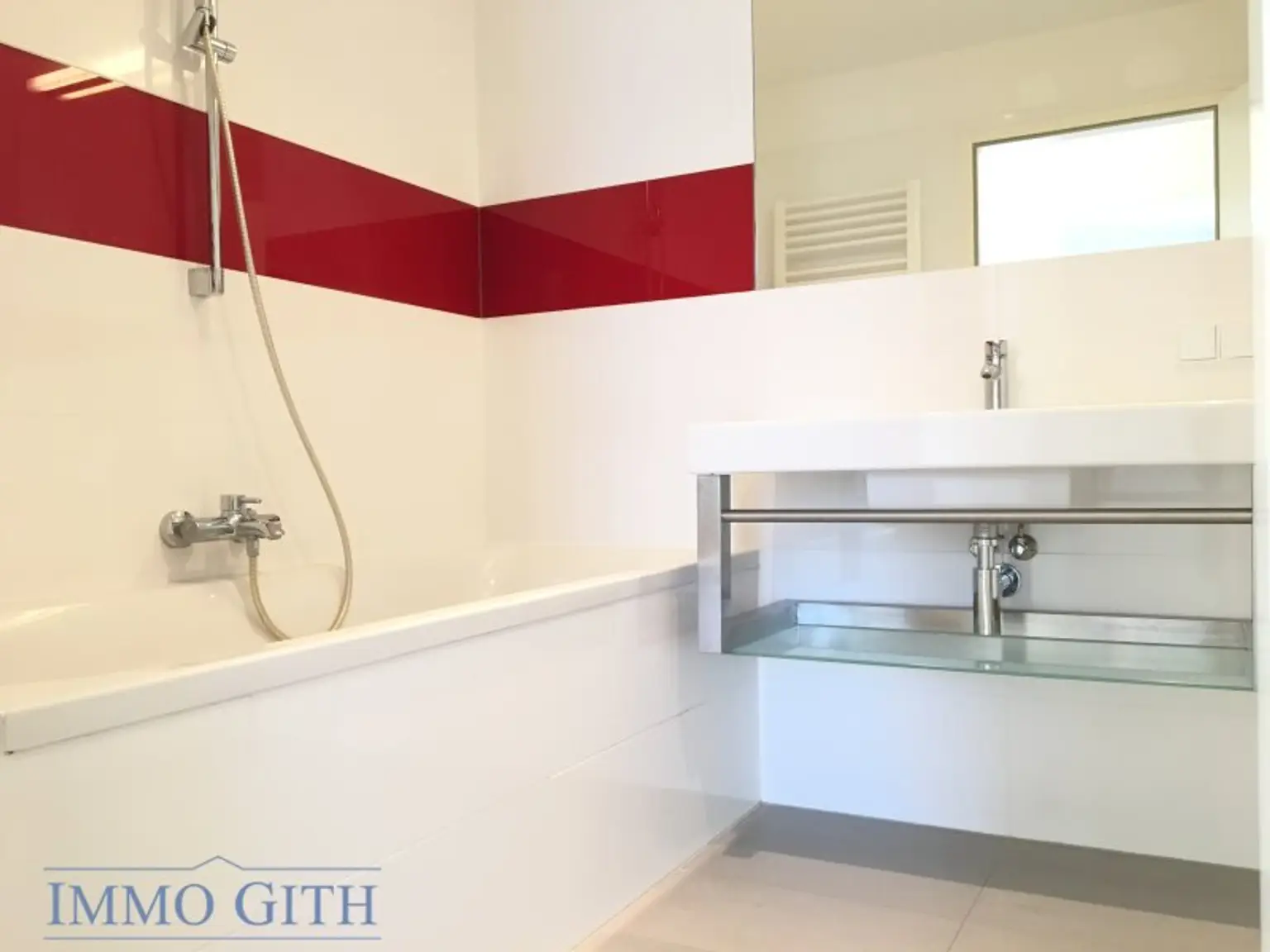 MODERNE & HELLE CA. 45 m² GROSSE 2-ZIMMER-WOHNUNG MIT LIFT, KELLERABTEIL IN DER RÖMERGASSE (1160 WIEN) ZU MIETEN!