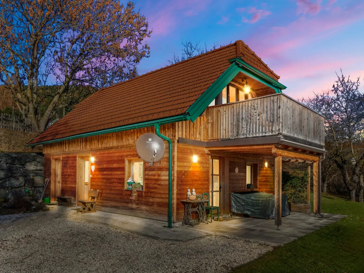 Jagdhaus in Abendstimmung