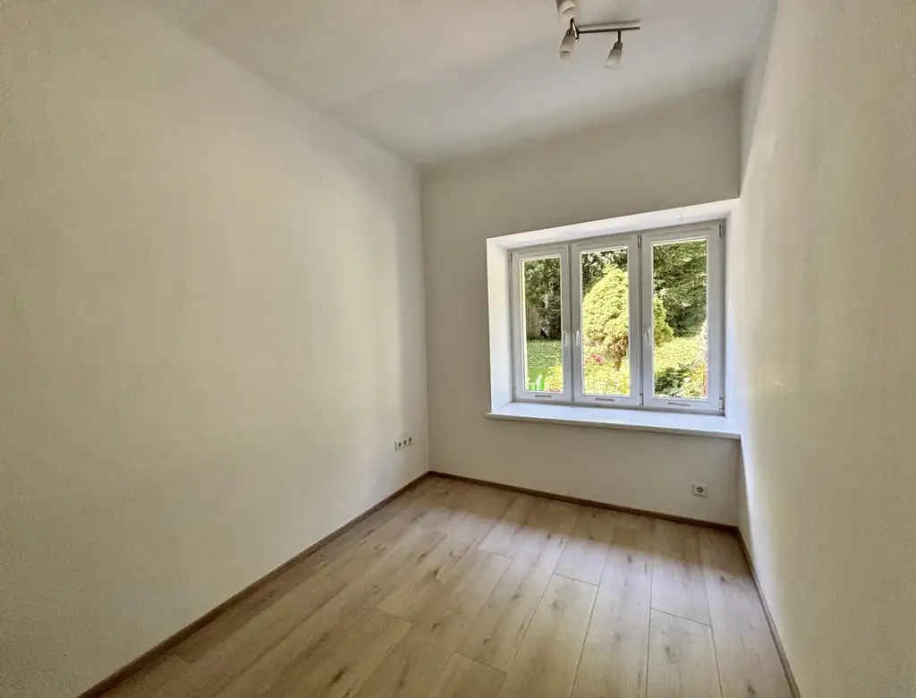 GRÜNBLICK: 3-Zimmer in zentraler Top-Lage
