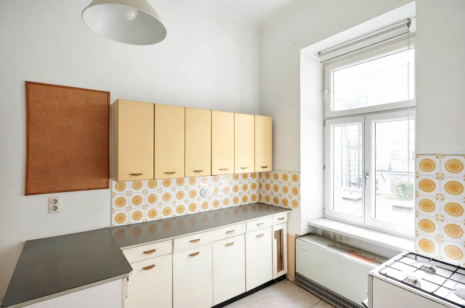 Sie suchen eine Altbauwohnung mit Potenzial in ausgezeichneter Lage?