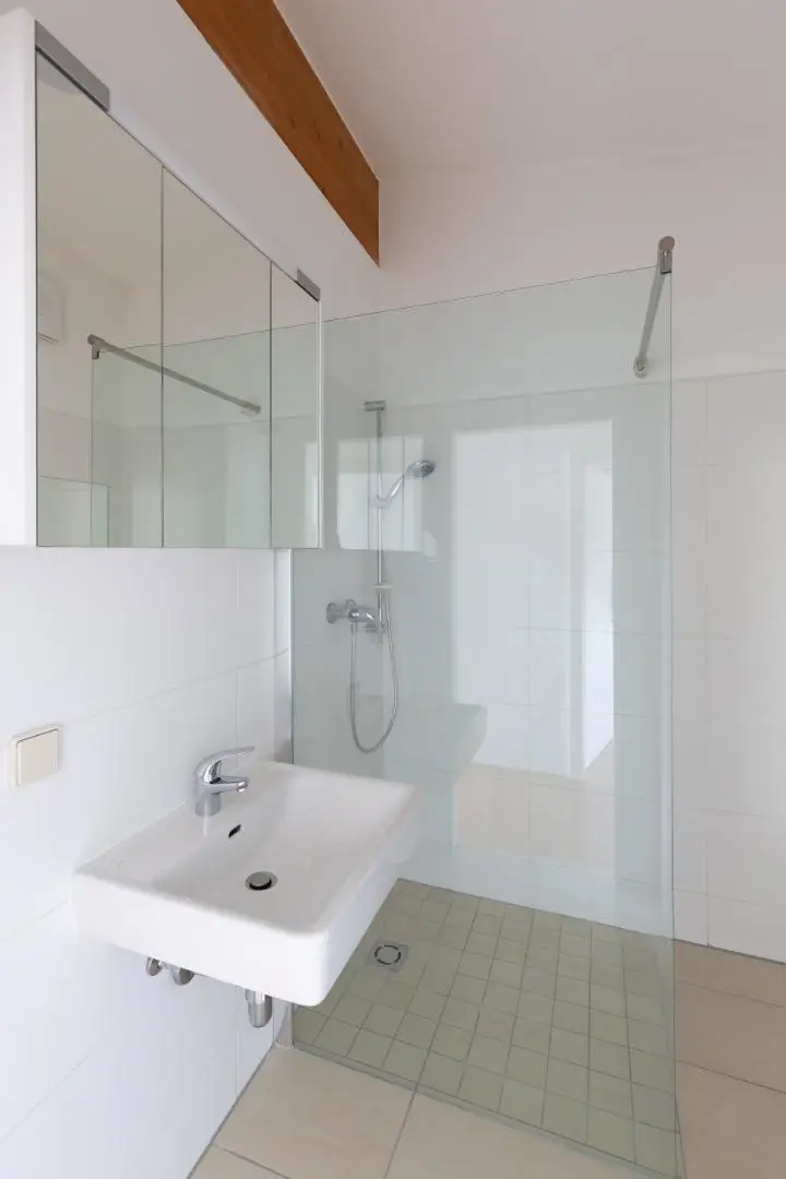 Helle 2-Zimmer-Wohnung mit Balkon in beliebter Wohnanlage – ruhig, grün, wunderbar!