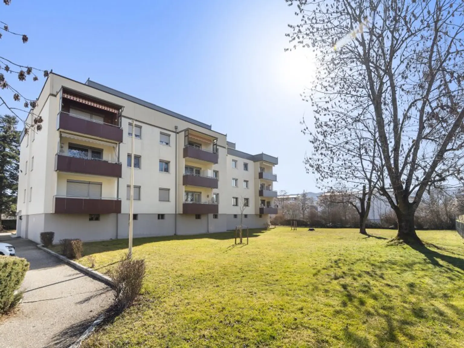 Schöne, sonnige und ruhige 94,00m² 3 Zi Wohnung mit Loggia in Klagenfurt - Karl-Marx-Straße