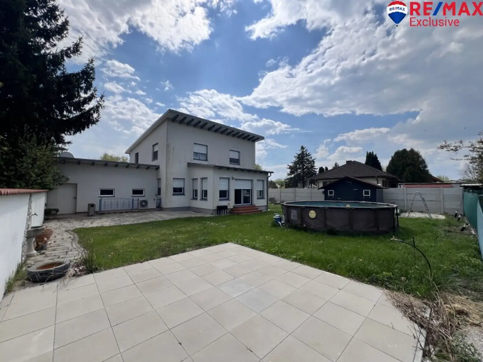 Großzügiges Einfamilienhaus mit Garten, Terrasse & Garage in Ebenfurth, 4 Zimmer, 195m²