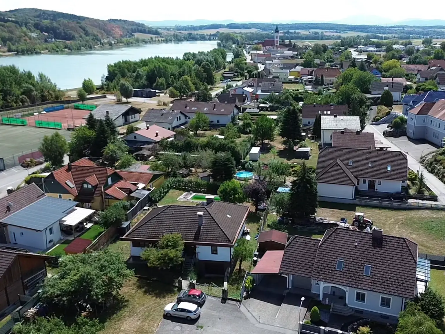 Blick gen Westen mit Drohne