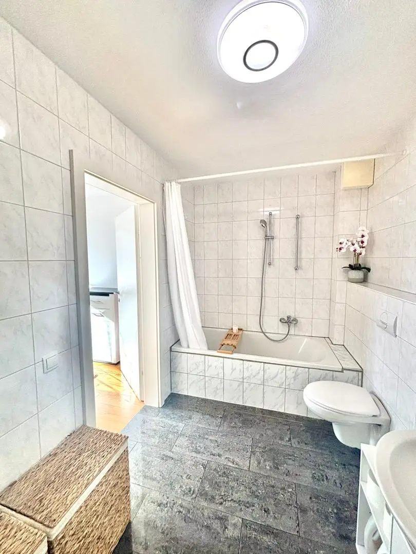 Modernes Reihenhaus mit Garten & Dachterrasse in sonniger Ruhelage