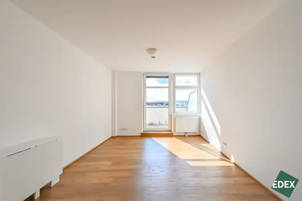 ÄRZTEZENTRUM SIEBENHIRTEN - Große Arztpraxis Nähe U6