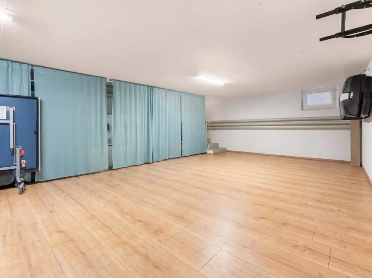 Schönes, sonniges und ruhiges Reihenhaus mit 142,00m² Nfl. und 102m² Eigengrund plus Carport und PKW-Stellplatz in Feschnig