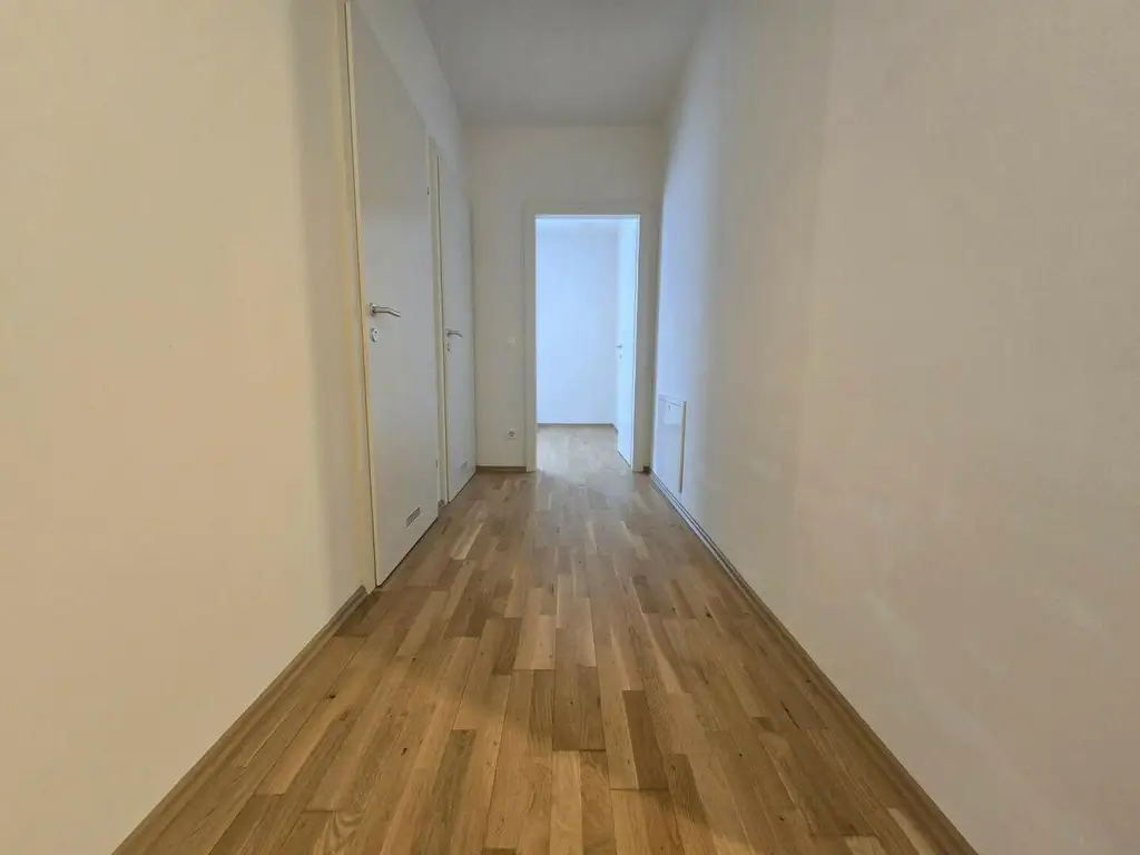 Wunderschöne Wohnung mit Balkon und TG - Hofseite!